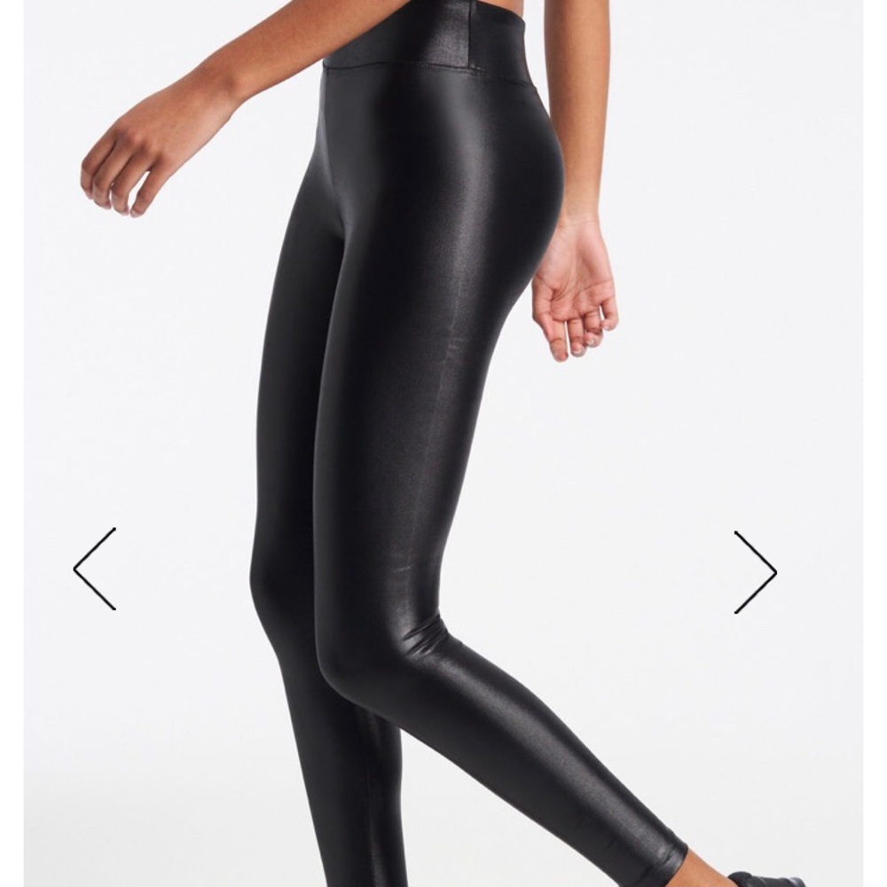 Koral black leggings size M (7/8 length)